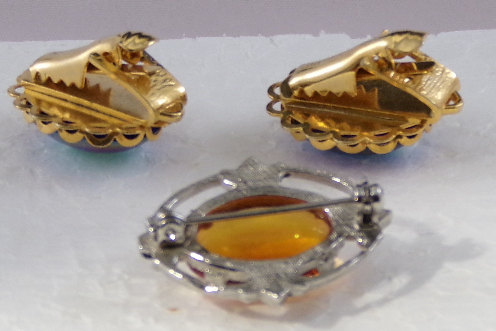 Vintage Iridescent EARRINGS and BROOCH PIN Oil Slick Glass Cabochon 1950-60s