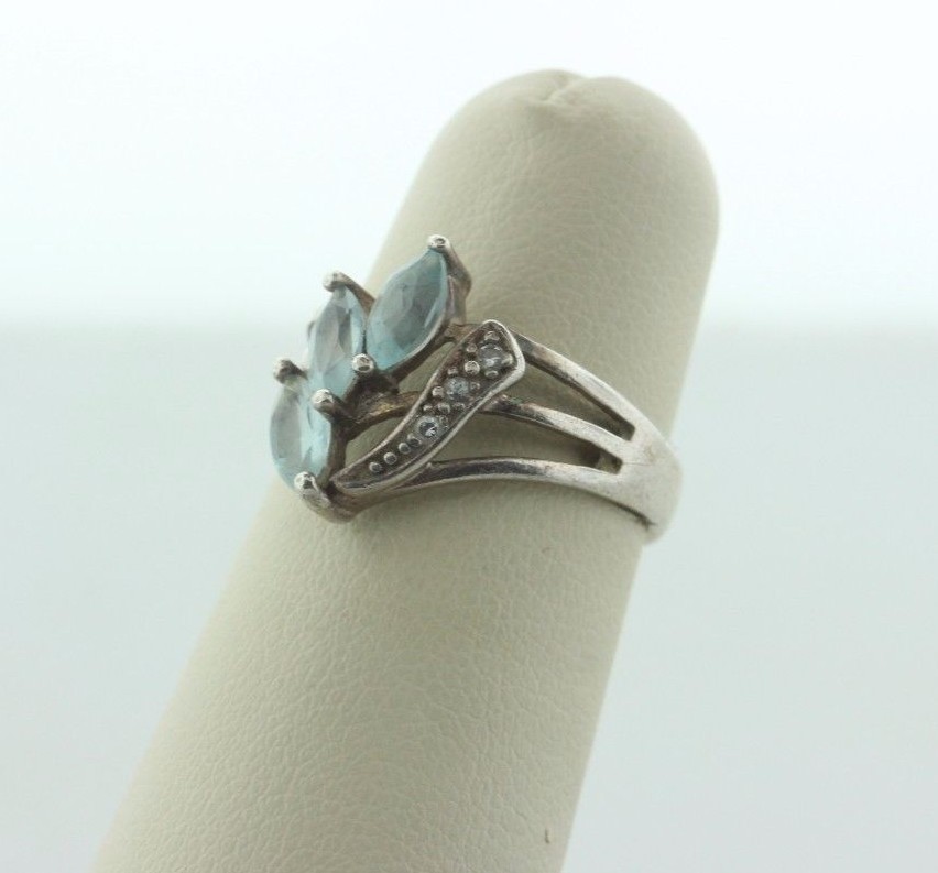925 NV Nevada Sterling Silver Light Blue Topaz & Clear CZ Pointed Ring – Size 5