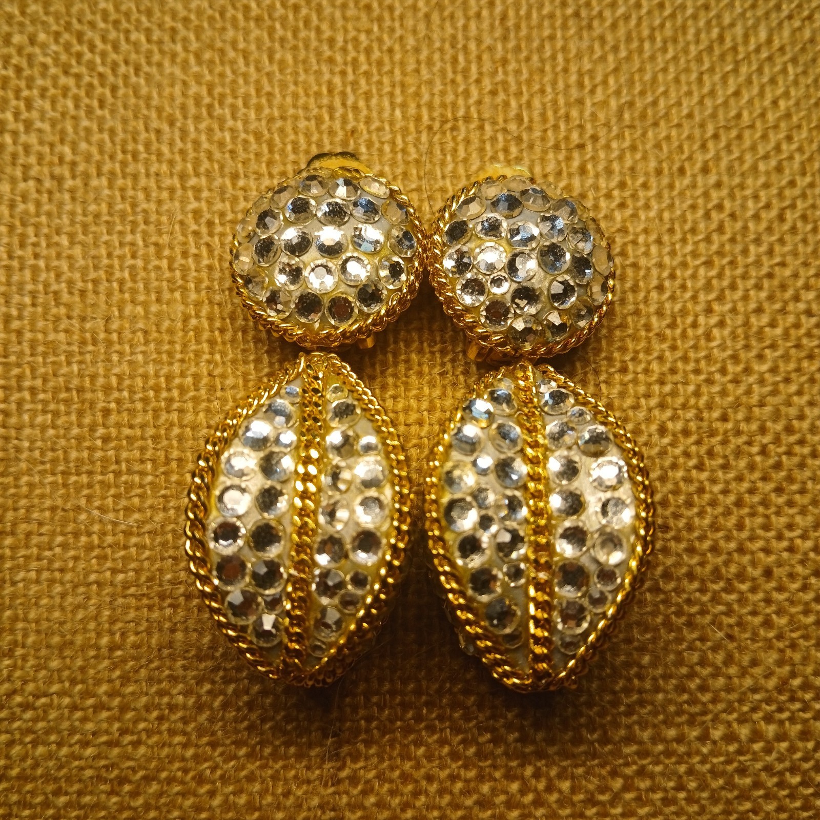 Vintage Richard Kerr Signed Gold Tone Austrian Crystal Clip On Earring Braided