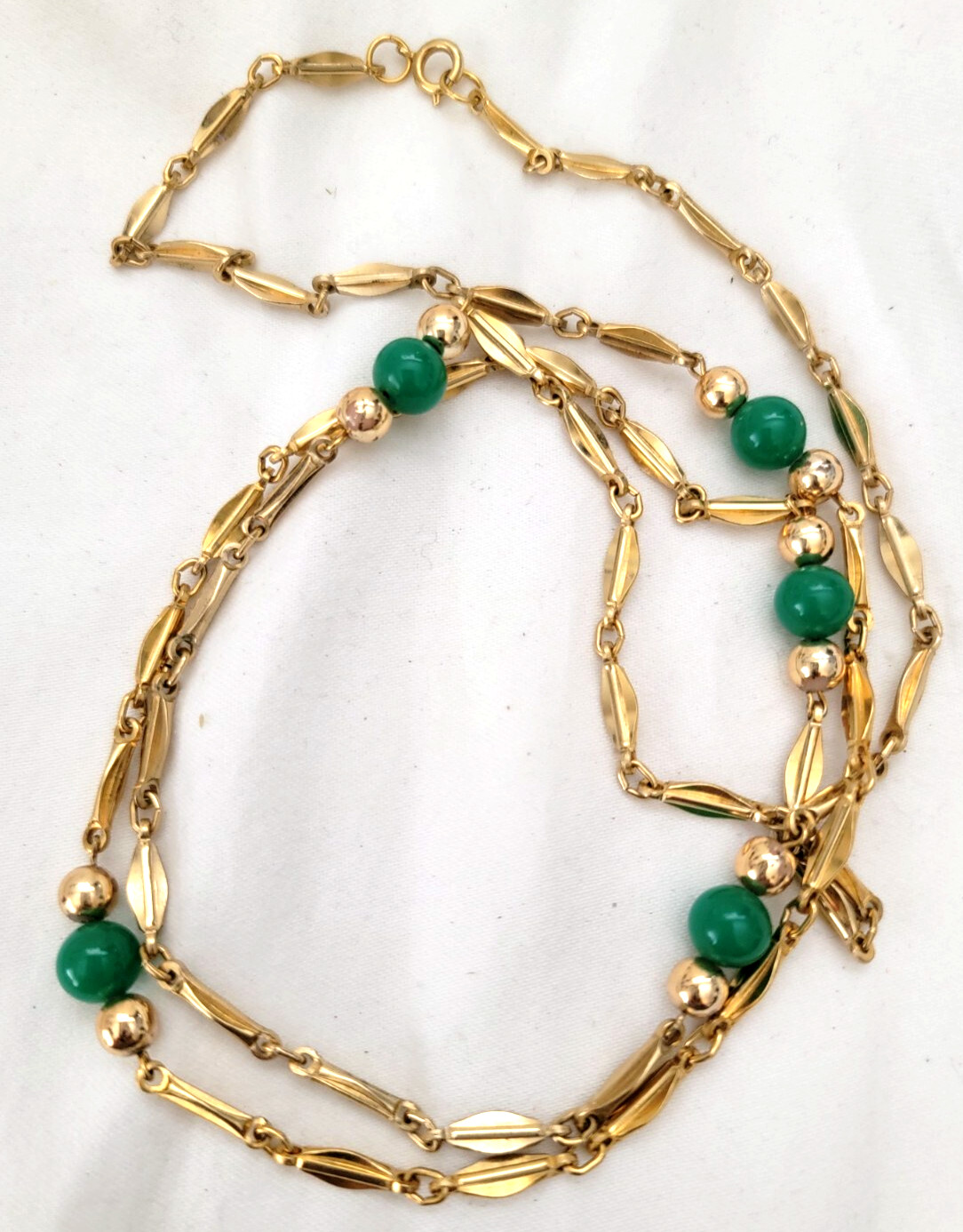 Vintage Green Peking Glass Beads Station Gold Tone Bar Link Chain Necklace 32″ L