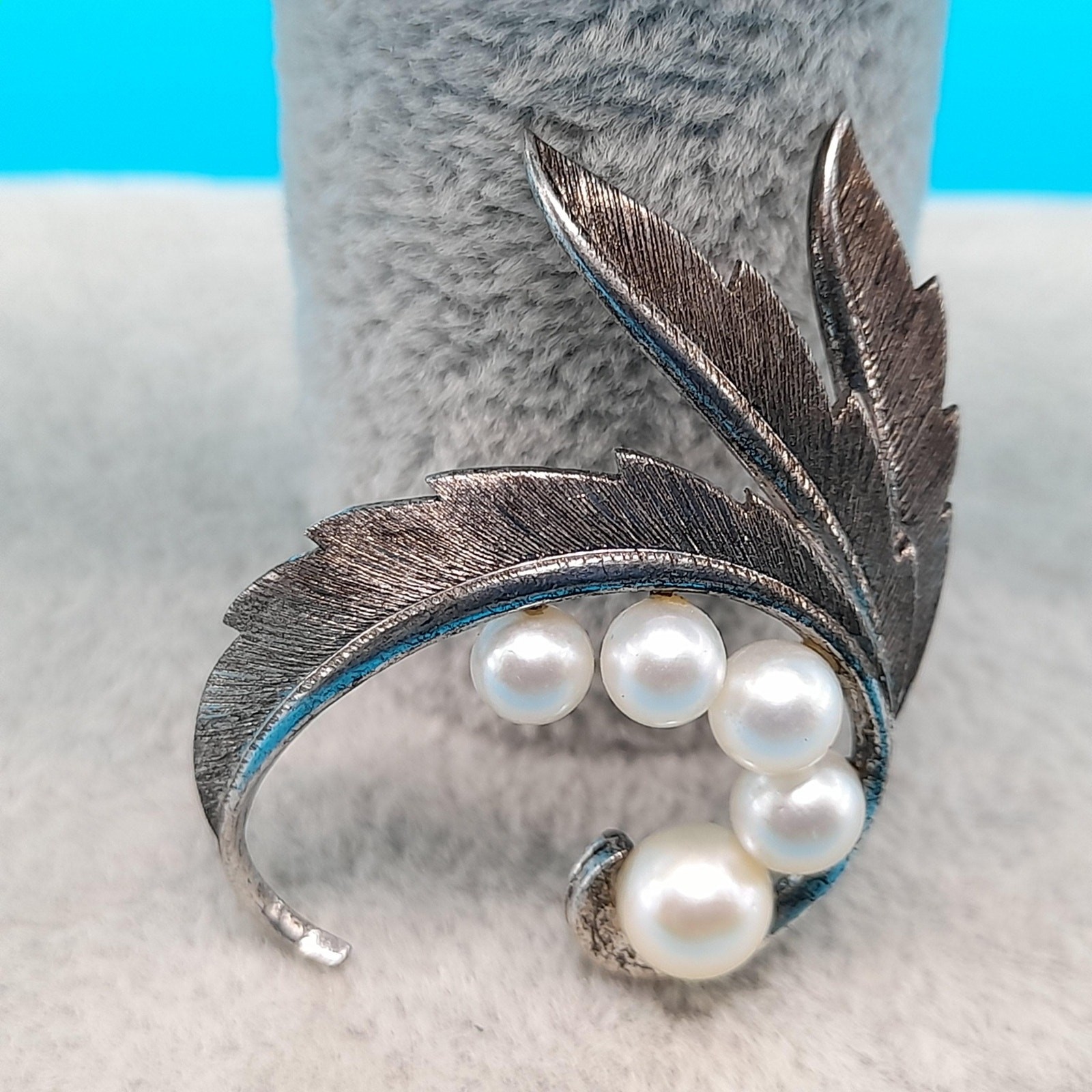 Mikimoto Sterling Silver Akoya Pearl Brooch 1950s Leaves Design Vintage