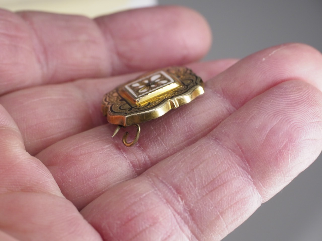 Antique gold filled with black & white enamel brooch C clasp jewelry