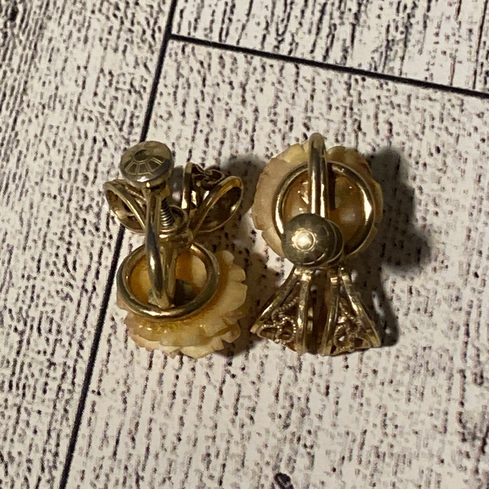 Vtg 14k GF Necklace Earrings & Bracelet Set Carved Resin Roses Gold Filled