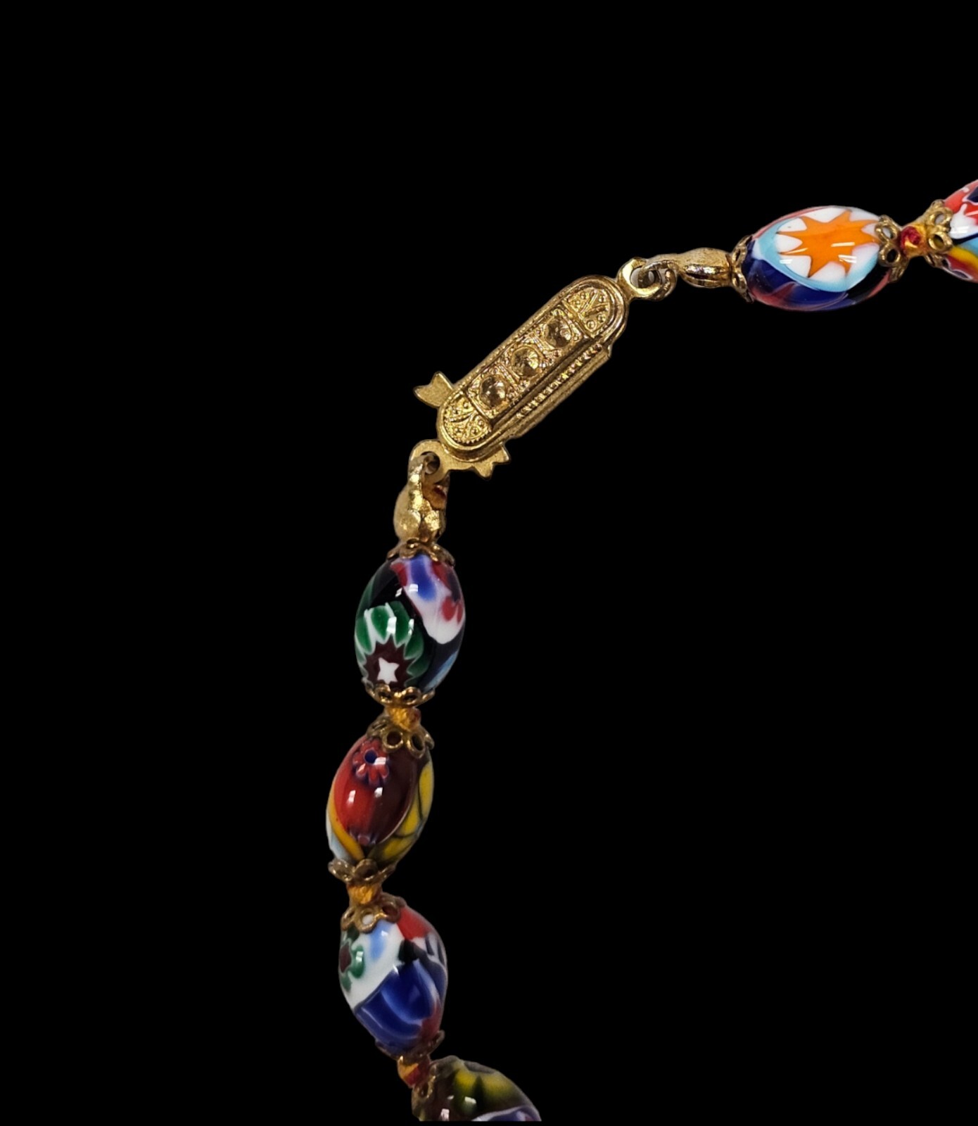 Vintage Colorful Italy Millifiori Glass Bead Hand Knot Gold Metal 7.5″ Bracelet