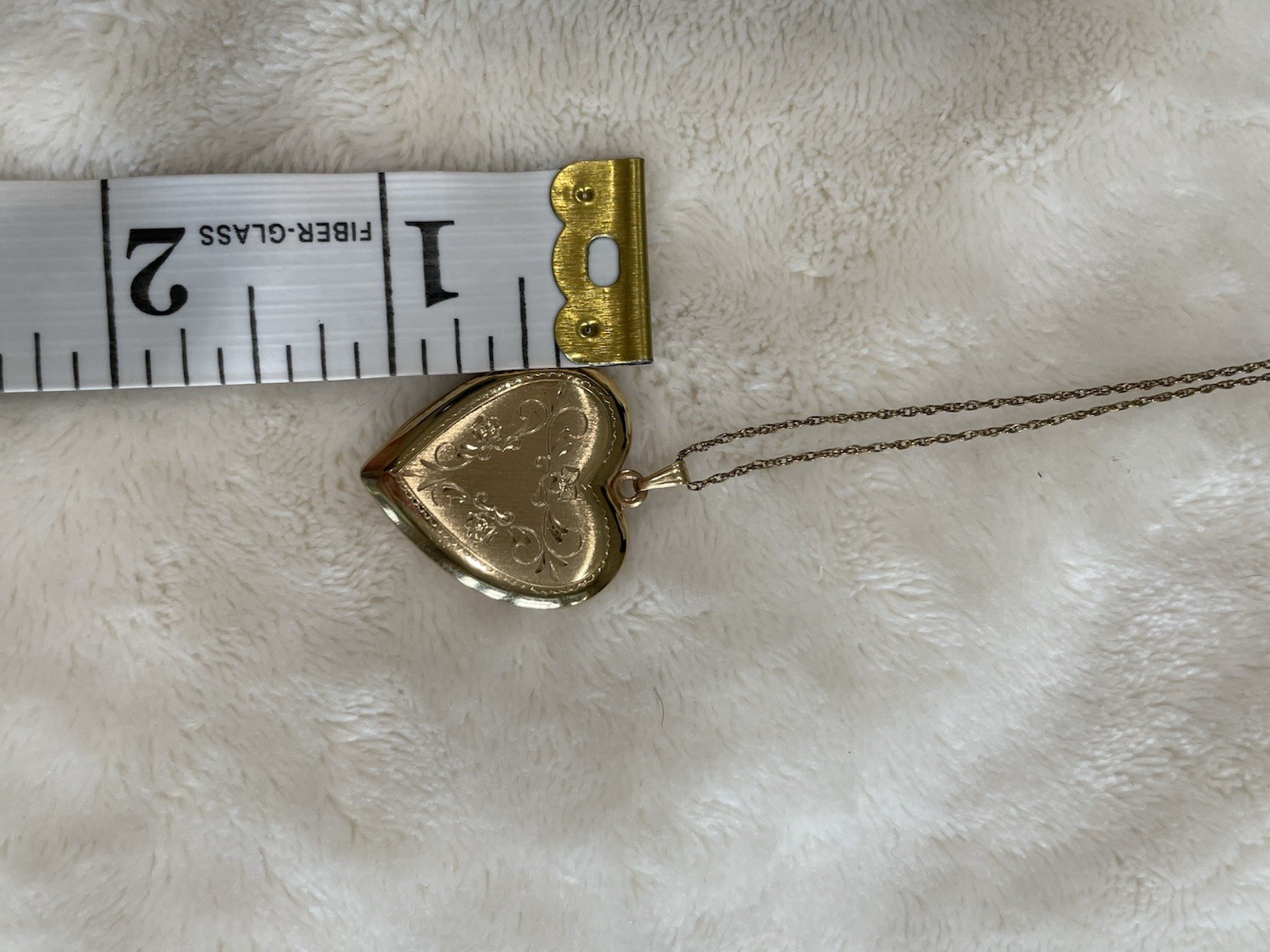 Vintage 12K Gold Filled Heart Locket Pendant Necklace Etched Floral 18”