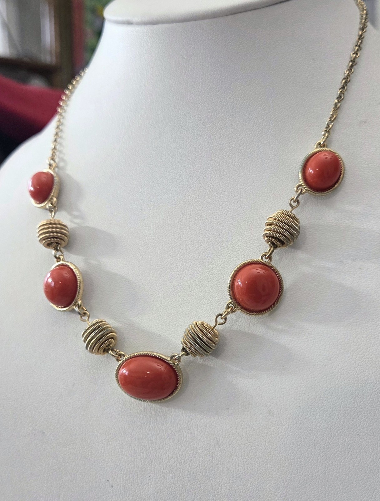 Vintage Monet Gold Tone Spiral Wire Wrapped Coral Colored Beaded Collar Necklace