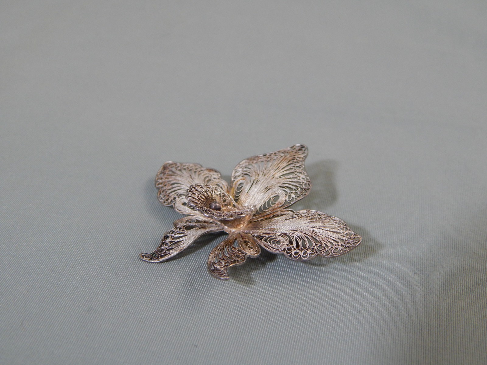 Antique Vintage 800 Silver cannetille Filigree Orchid Dimensional Brooch Pin