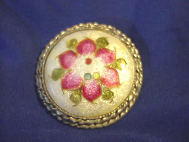Cloisonne Enamel Vintage Round Dome Pin Brooch 1 1/2 ” across