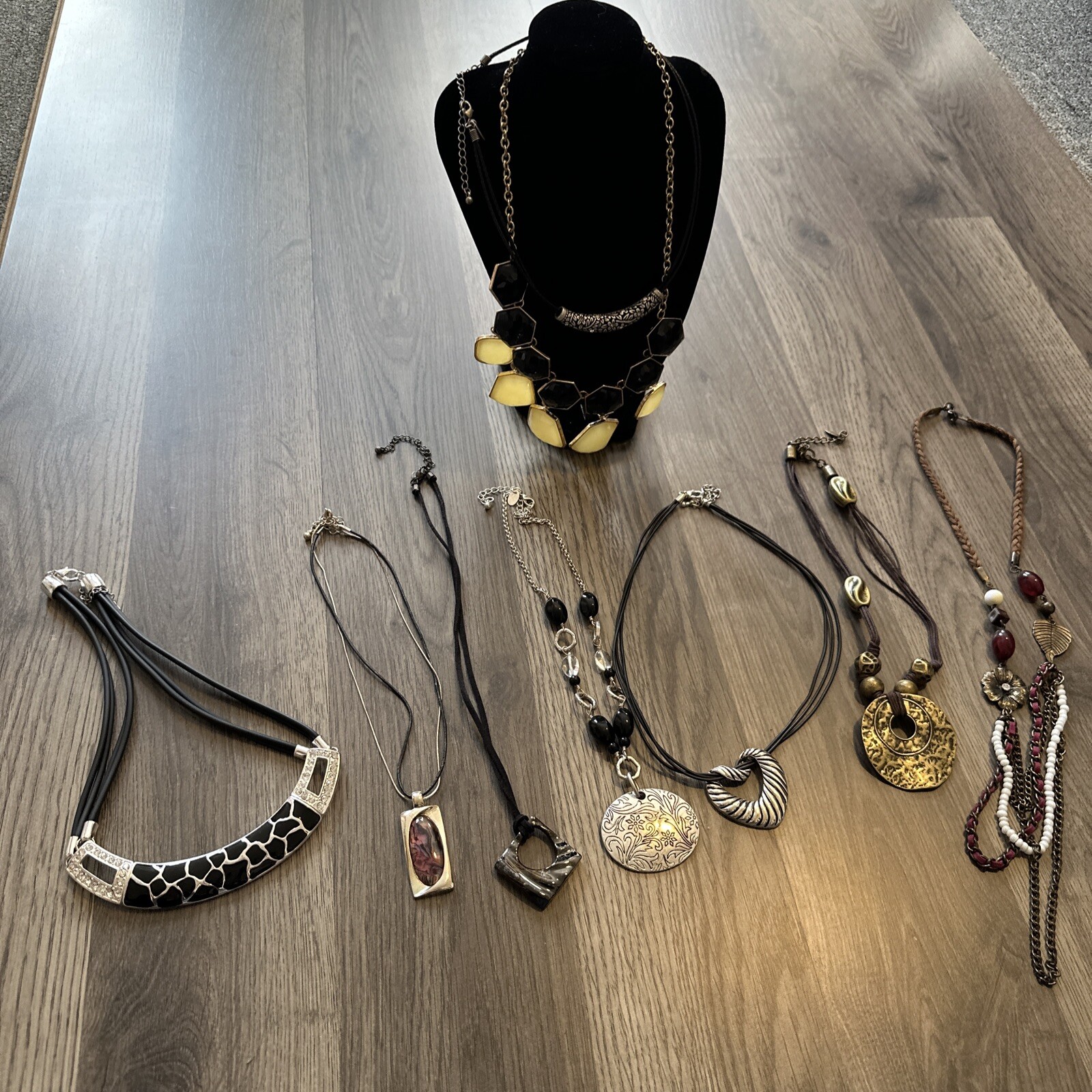 Costume Jewelry Lot – Assorted Necklaces 9 Pc Business Casual Lot!