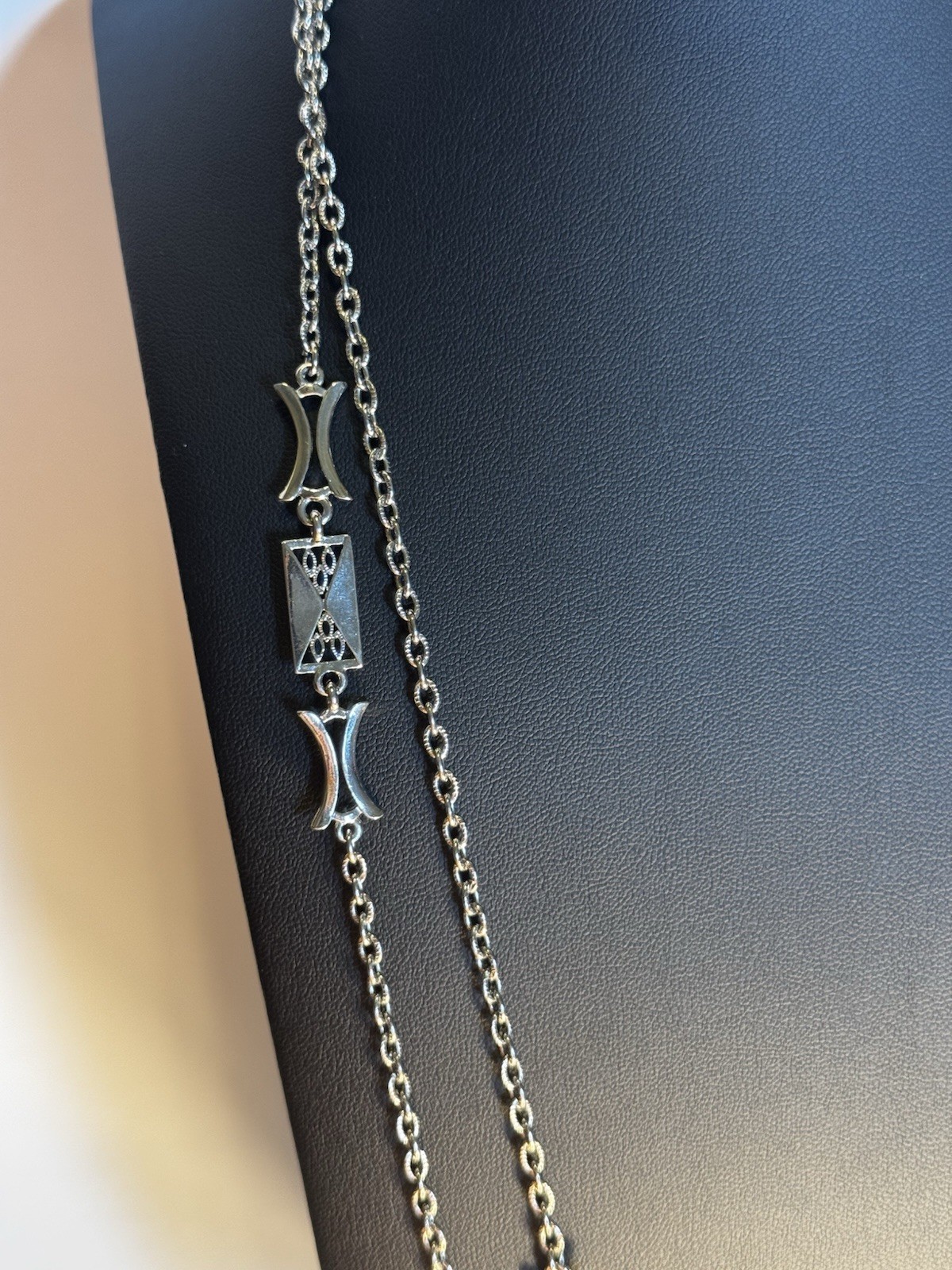 Vintage Modernist Art Deco Detail Silver Link Chain Necklace 27 Inches Long