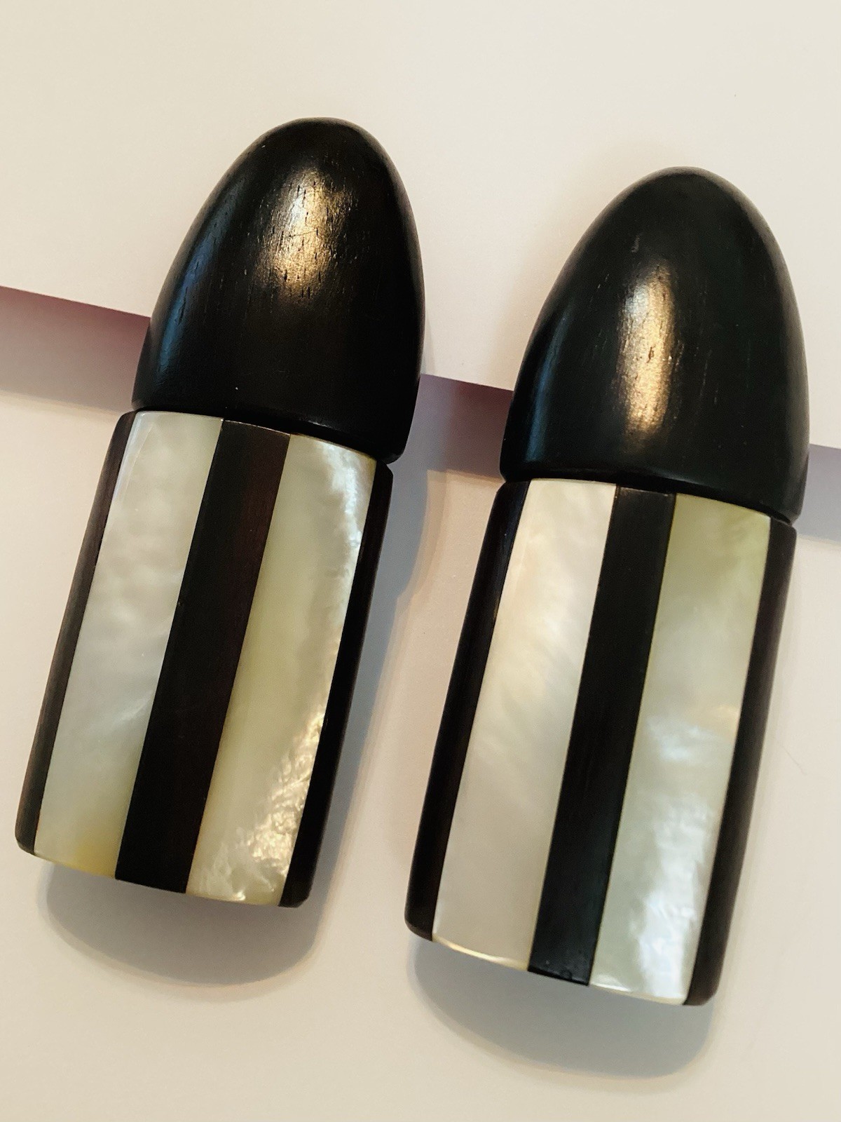 Amazing VTG Modernist Brutalist Mother of Pearl Wood Clip Earrings Monies Style