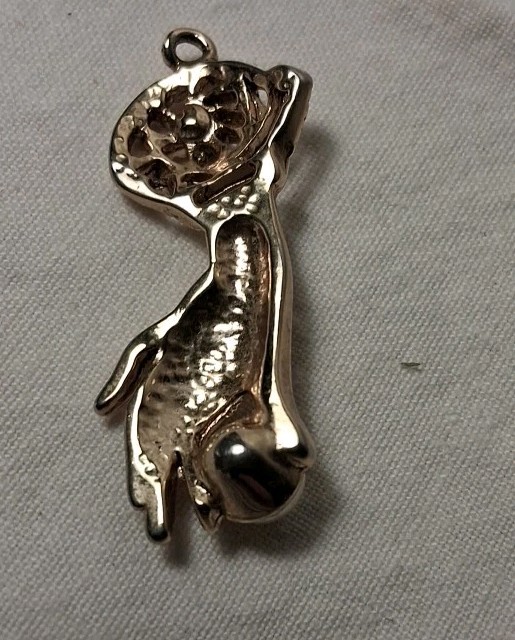 Vintage Hand And Pearl Gold Tone Pendant With A Red Rhinestone 1930’s-1950’s