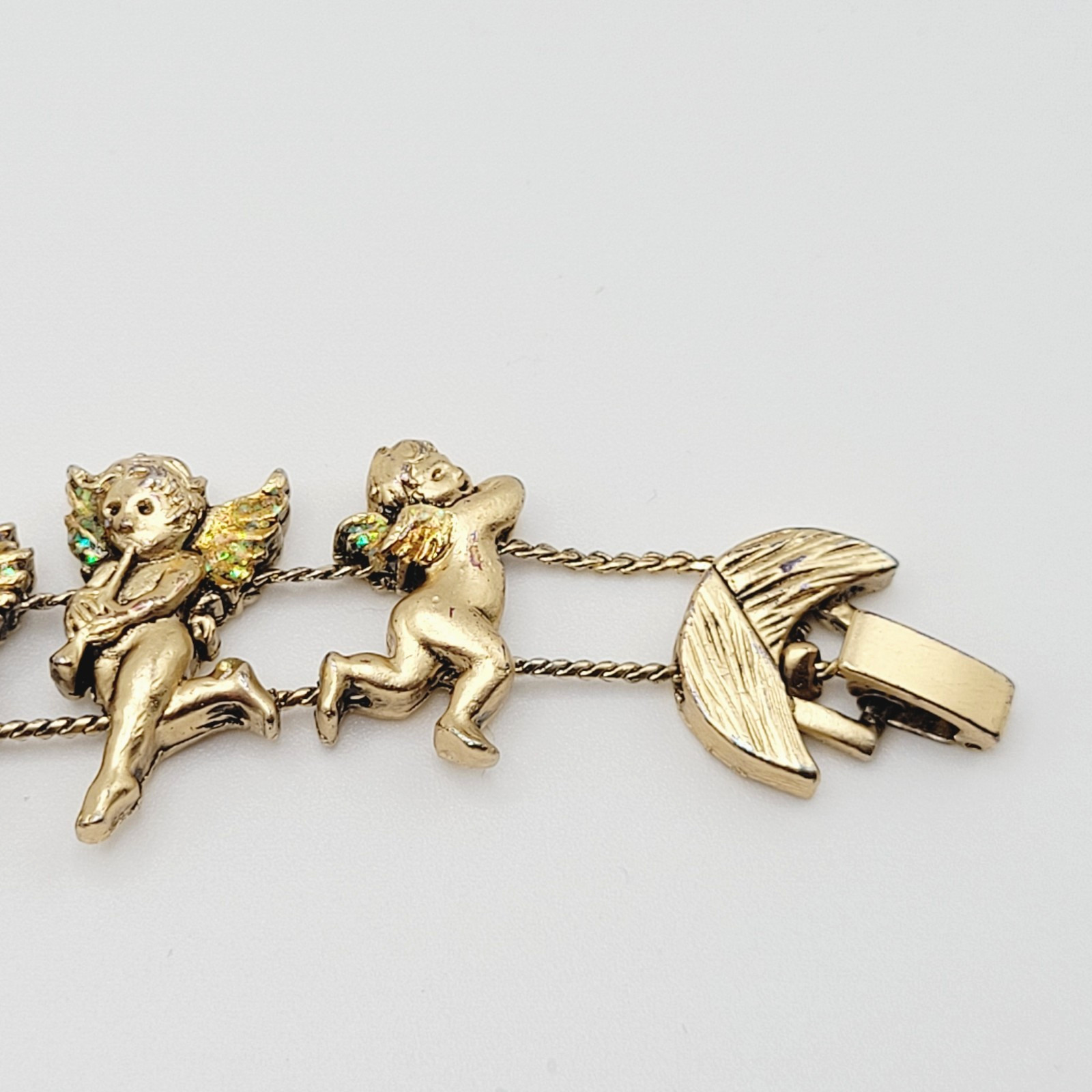 Cherub Angels Iridescent Glitter Wings Gold Tone Vtg Slide Bracelet 7.5 Inch