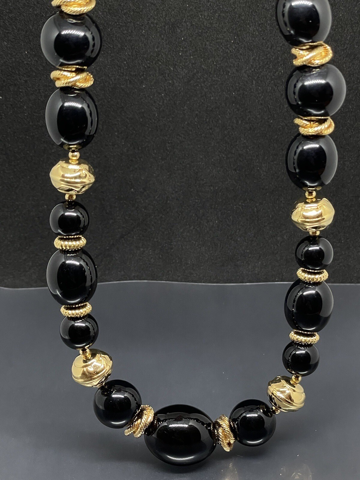 Vintage Trifari Necklace Gold Tone And Black Beaded 23.5 in Signed✨