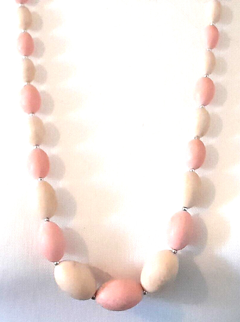 Vintage 1950’s MCM Soft Pink & Cream Lightweight Beaded 30″ Necklace