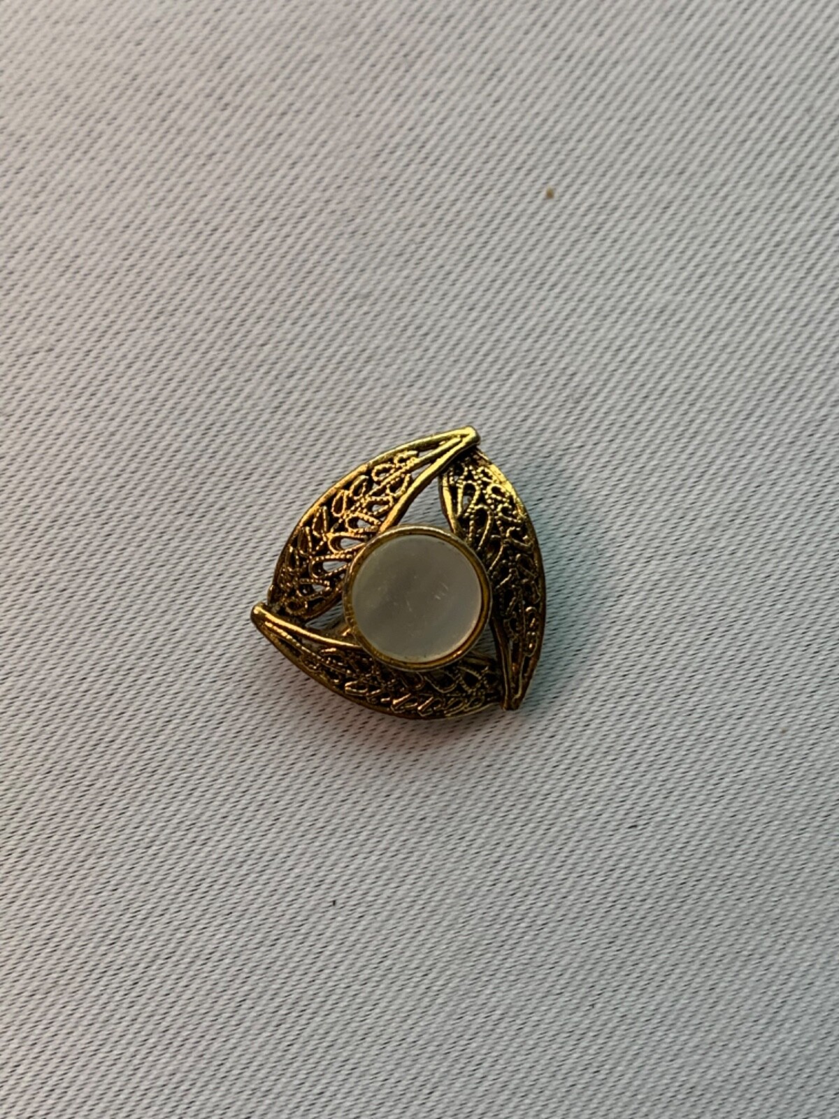 Vintage Signed Tacoa Brooch Gold Tone Filigree Mother of Pearl Center Pin