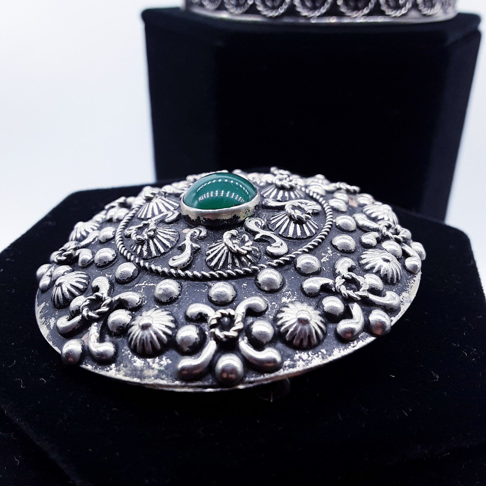 Vintage Set ornate Silver Clasp Bracelet w/ Safety Chain & brooch Italy
