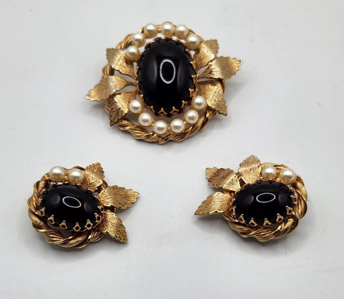 Brooch and Clip On Earring Set Black and Ivory gold colored costume jewelry