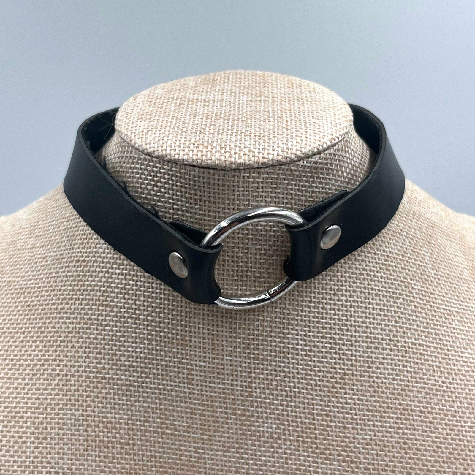Vintage Black Leather O-Ring Choker Necklace Silver Tone Goth Punk Alt Statement