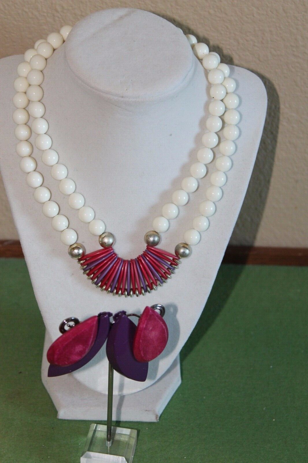 Vintage LOT necklace old plastic lucite earrings necklace white purple pink