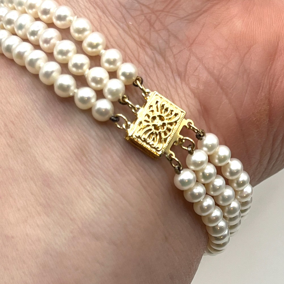 Estate Pearl Bracelet Sz 6.5 Triple Strand 4mm Push Clasp 14K Gold Clasp Spacers