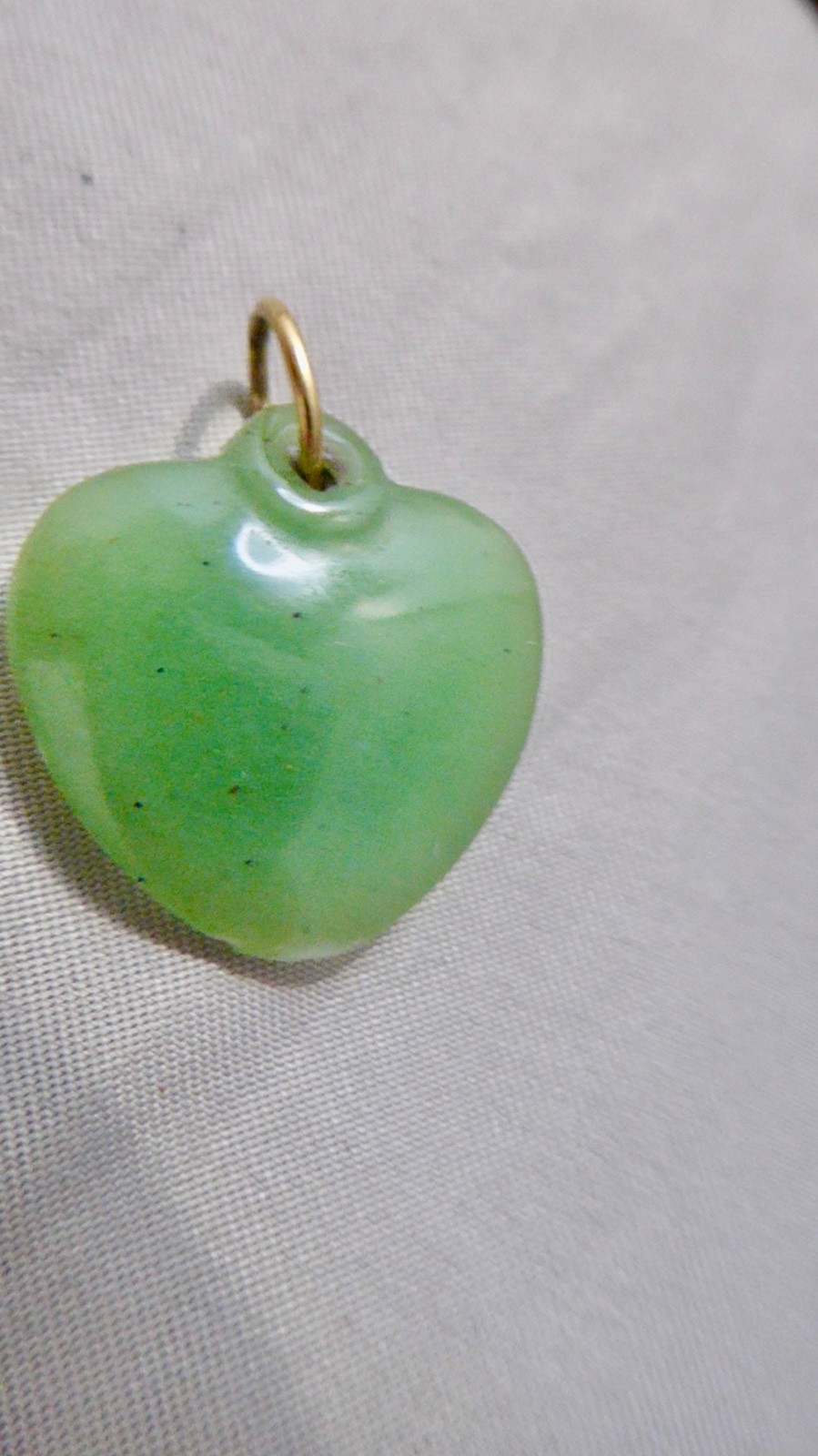 VINTAGE 14K YELLOW GOLD BAIL MINED CARVED HEART JADE PENDANT NATURAL JADE