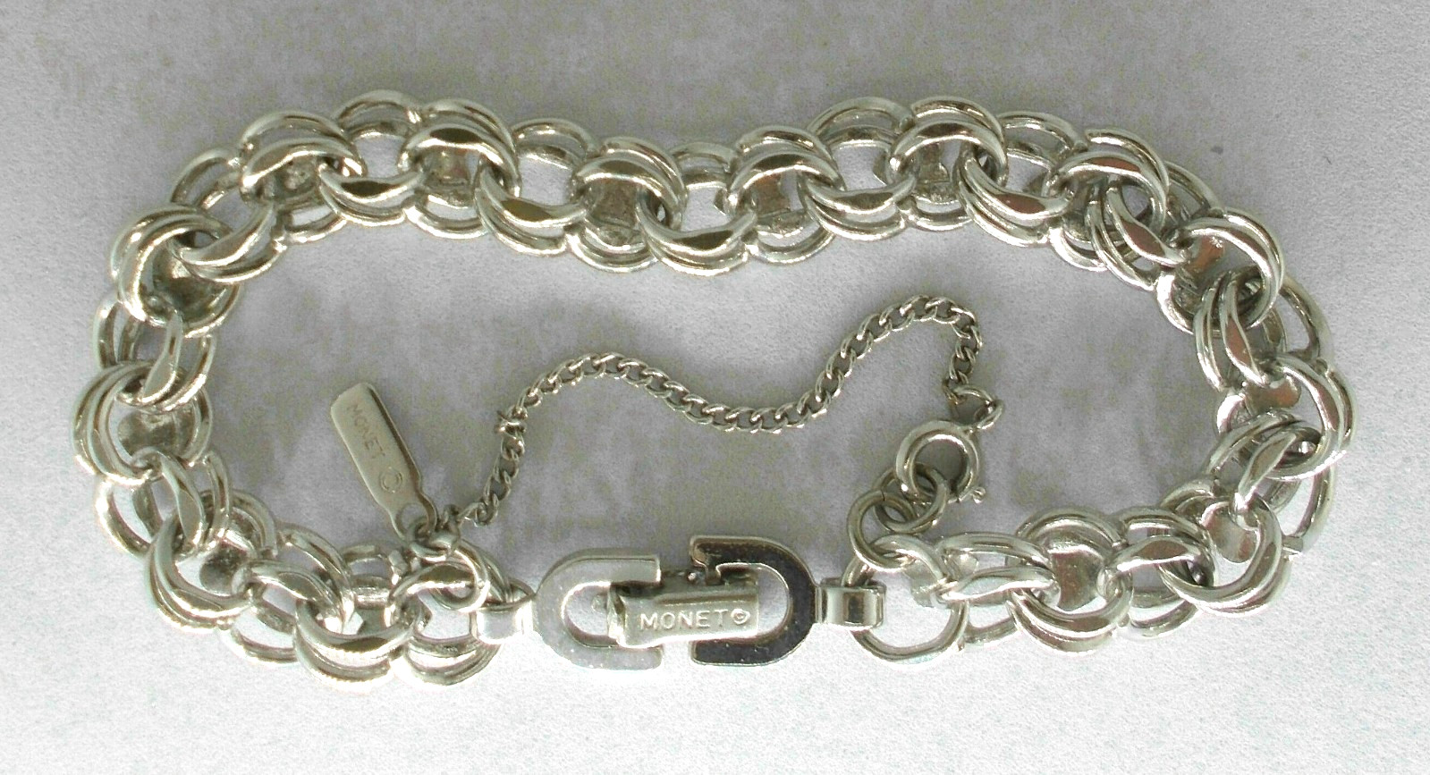 MONET-BEAUTIFUL HEART LINK Starter CHARM BRACELET Silver Tone+safety chain~7.5″