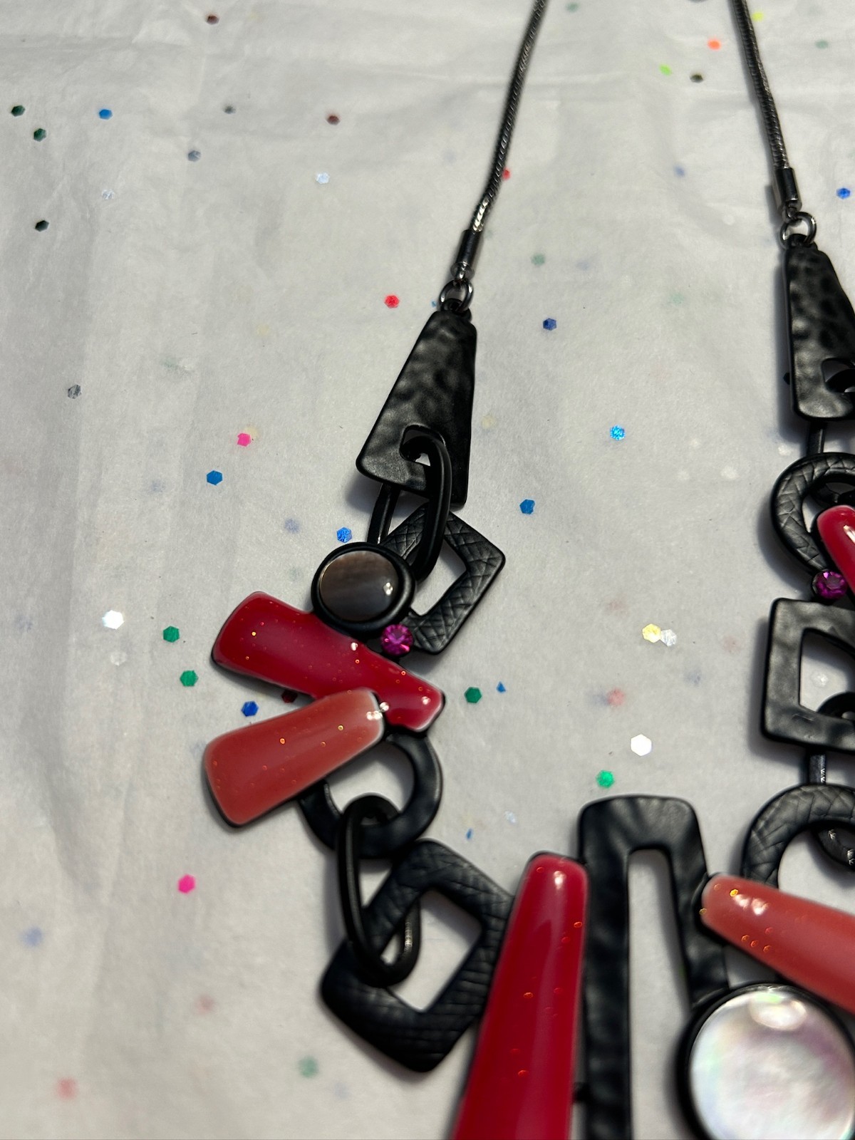 New Unique Geometric Modern BLACK & RED’s Gem, Enamel, Metal NECKLACE