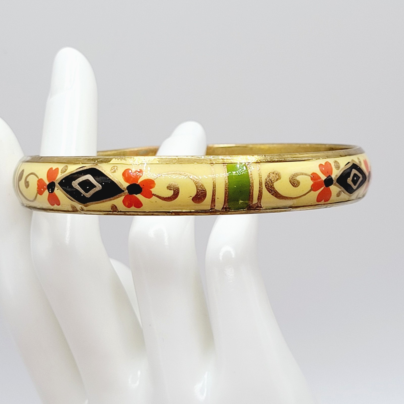 Hand Painted Cream Green Gold Enamel Vintage Bangle Brass Tone Bracelet 9 Inch