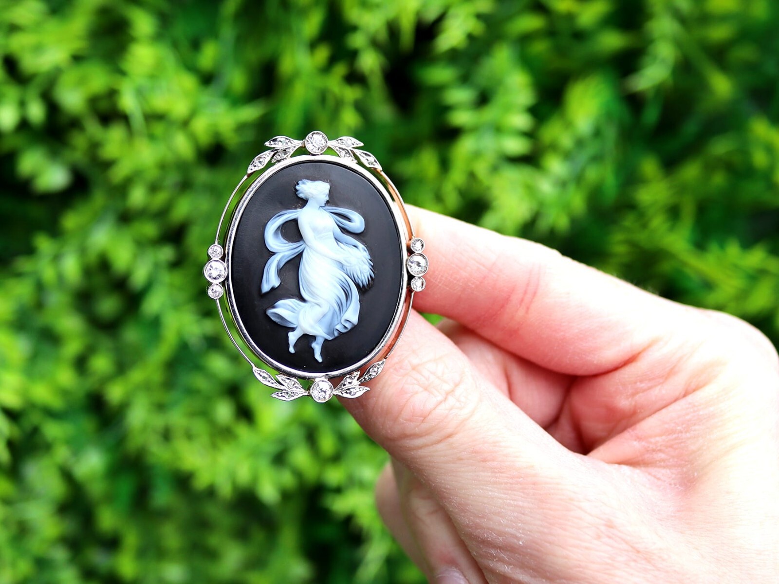 Hardstone and 0.78Ct Diamond, 18k Yellow Gold Black Cameo Brooch Circa 1880