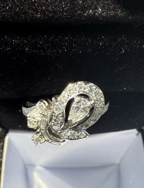 Retro Floral Cluster Diamond Pear 14k Vintage Wedding anniversary Ring Art Deco?