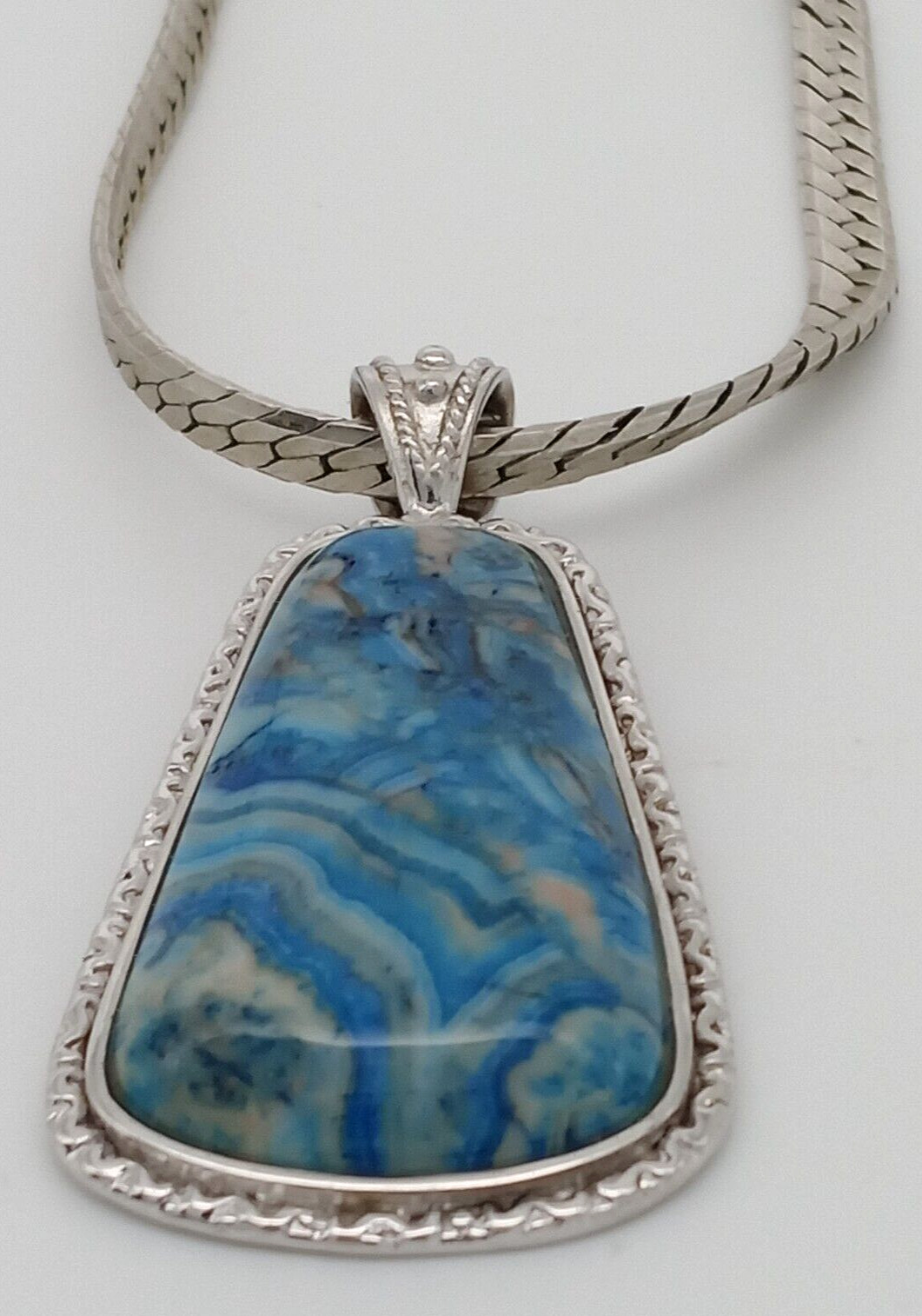 Napier Blue Stone Pendant Herringbone Chain Necklace Silver Tone Metal Shiny!