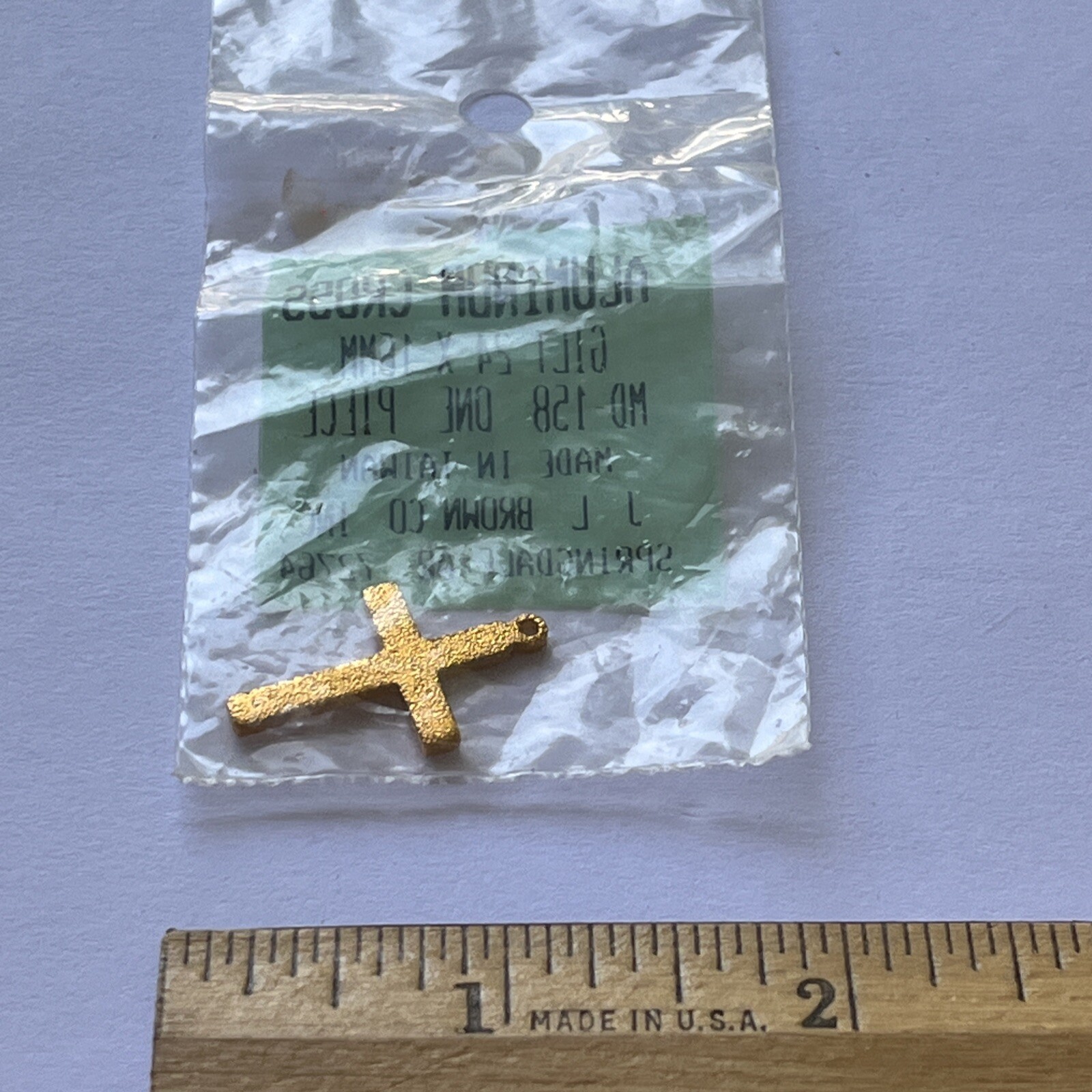 Cross Vintage Goldtone Plated Aluminum Deco Diamond Cut Design Pendant JL Brown