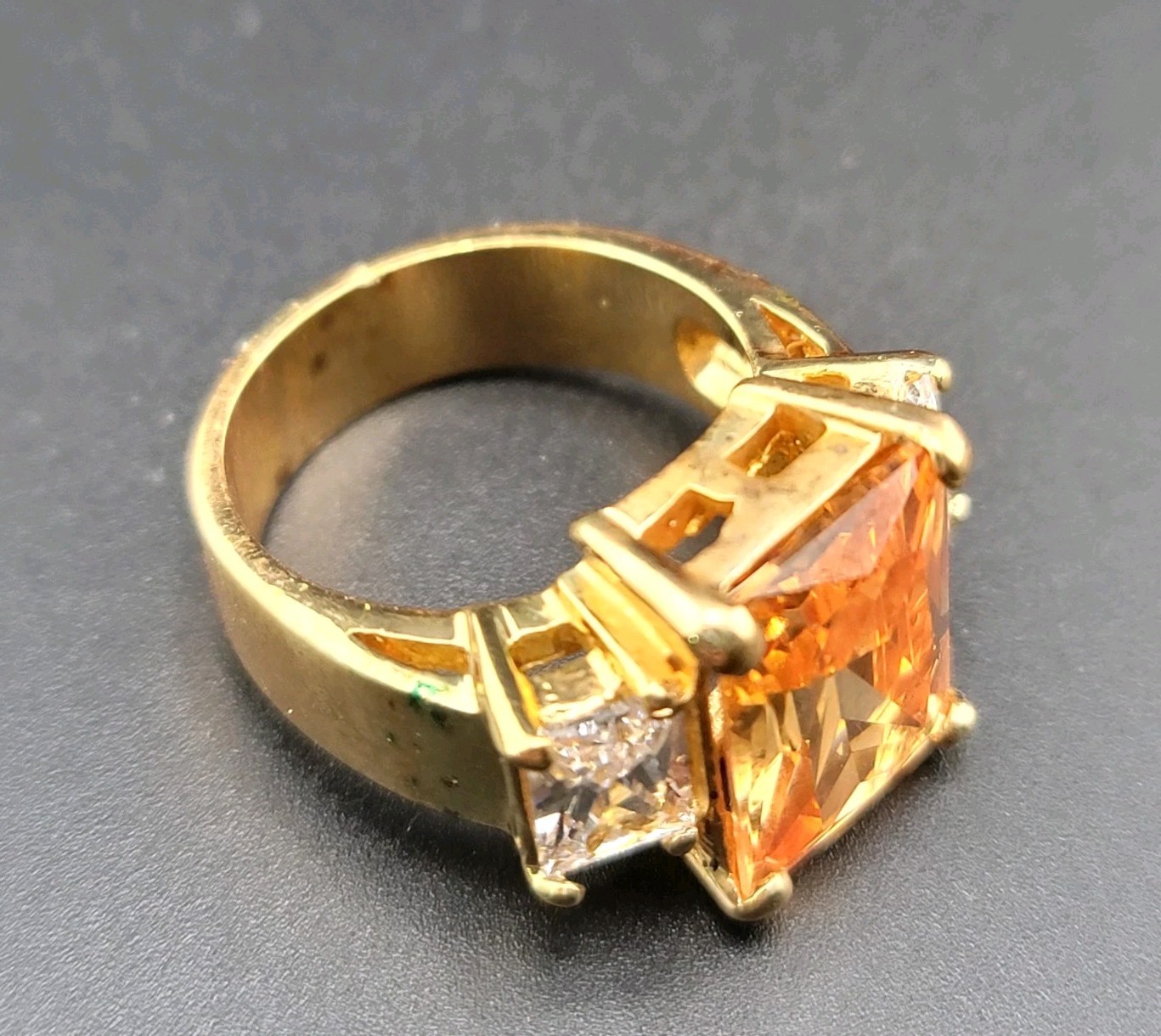 Vtg Sz 7 Ring Lg Citrine Clear Cubic Zirconia 18KGE Fashion Jewelry Glam Classy