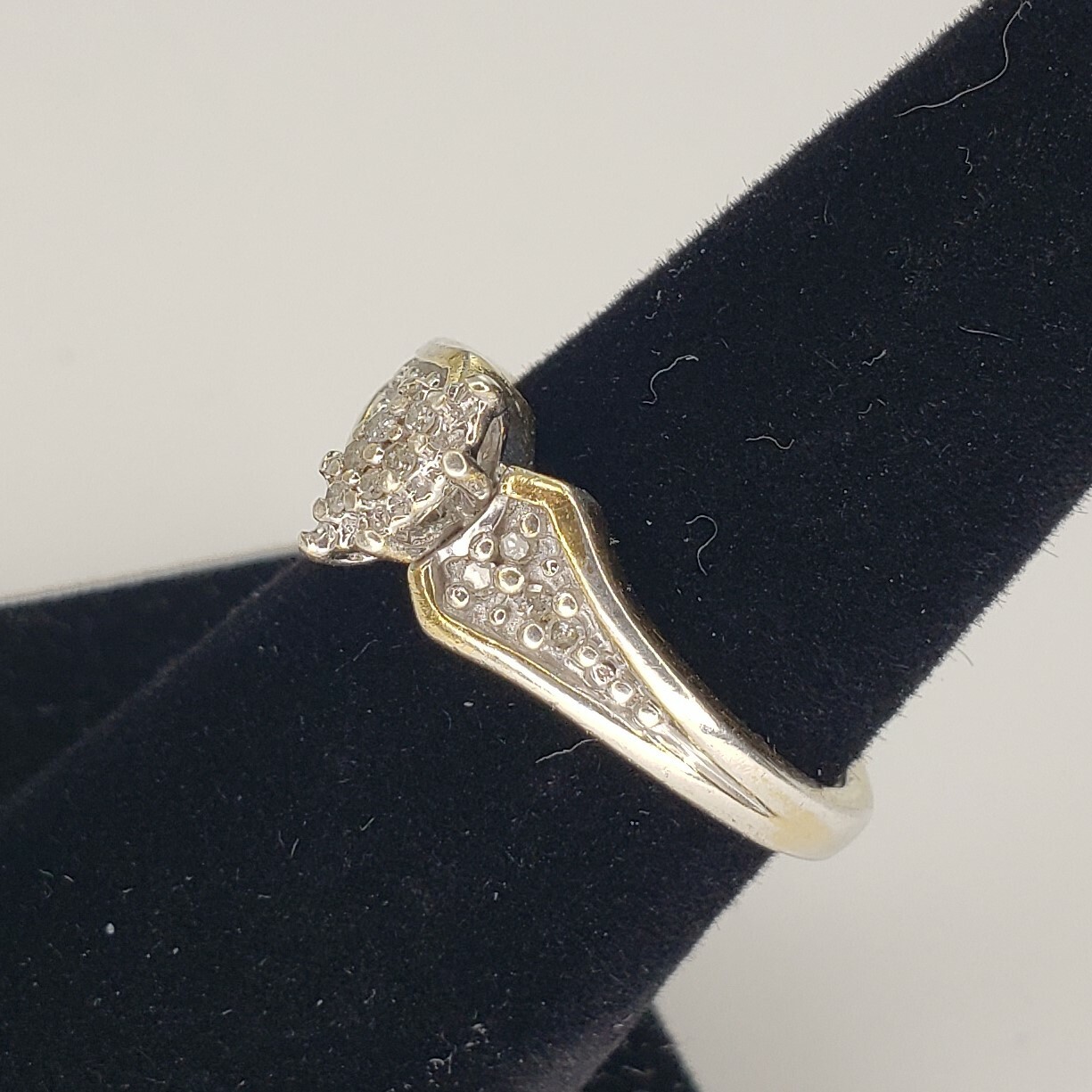 Sterling Silver Ring with 14 Small Diamonds 4.1g Size 6.5 & Gold Vermeil [6964]