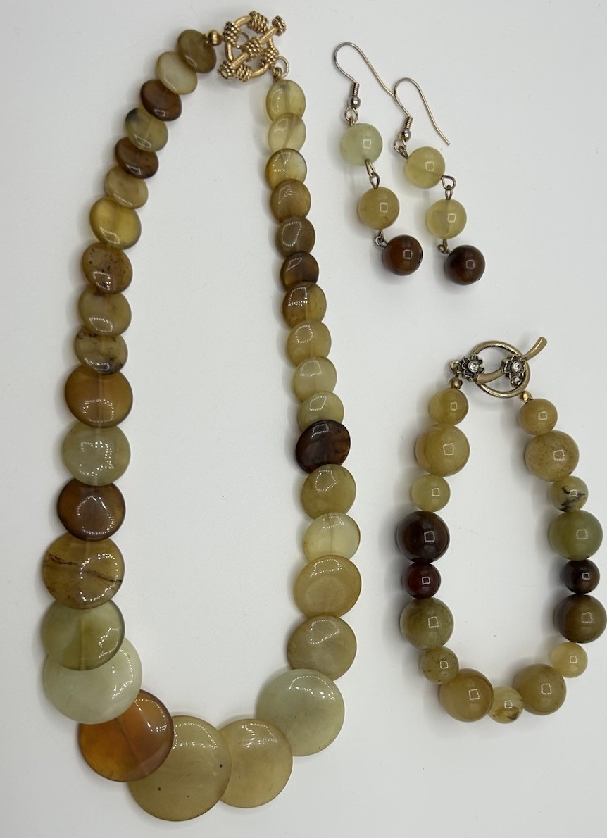 VTG Lot Retro Earth Tones Gem Stone Bracelet Earrings Choker Necklace Toggle