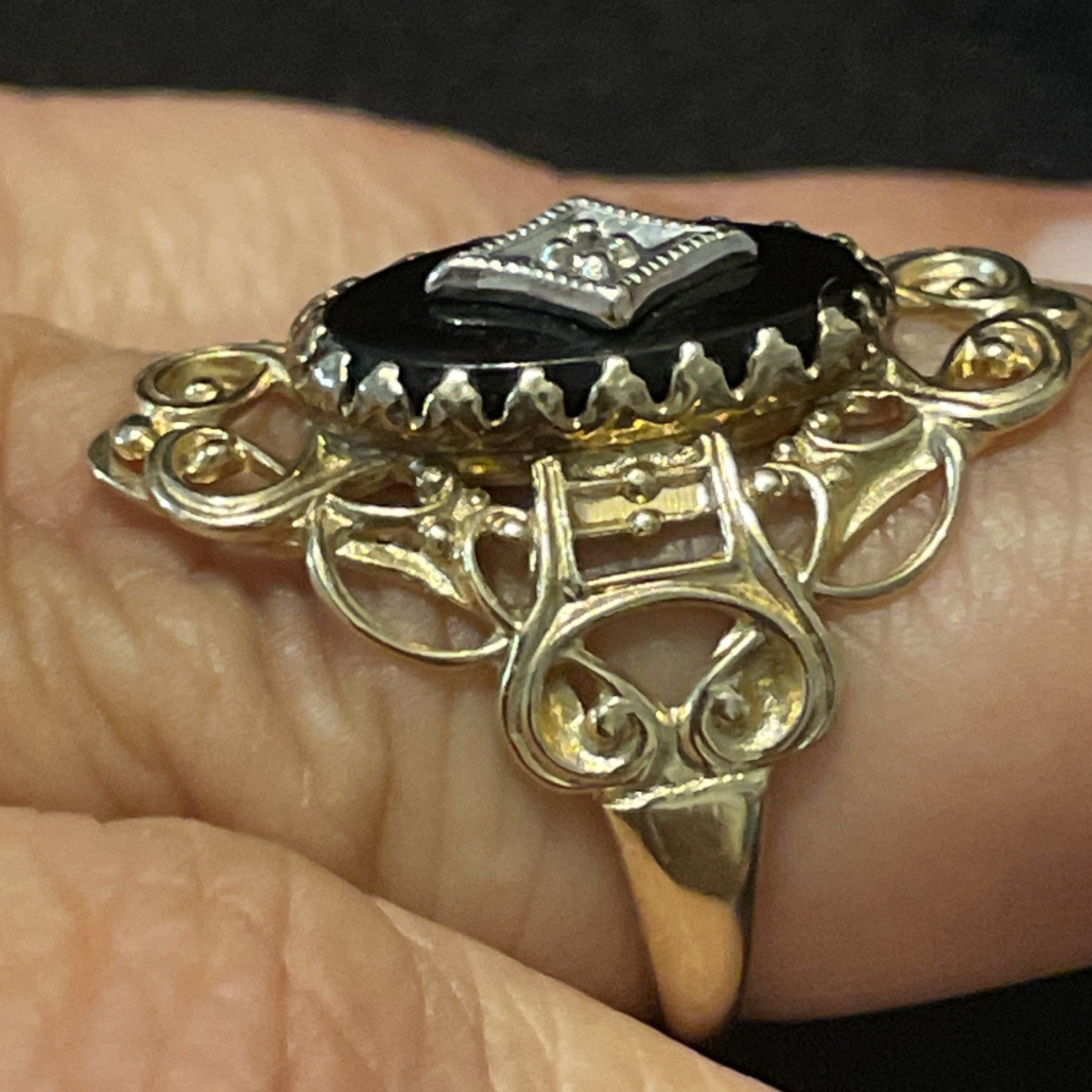 Vintage PSCO 10K Gold Black Onyx Diamond Filigree Lace Cocktail Ring Size 7