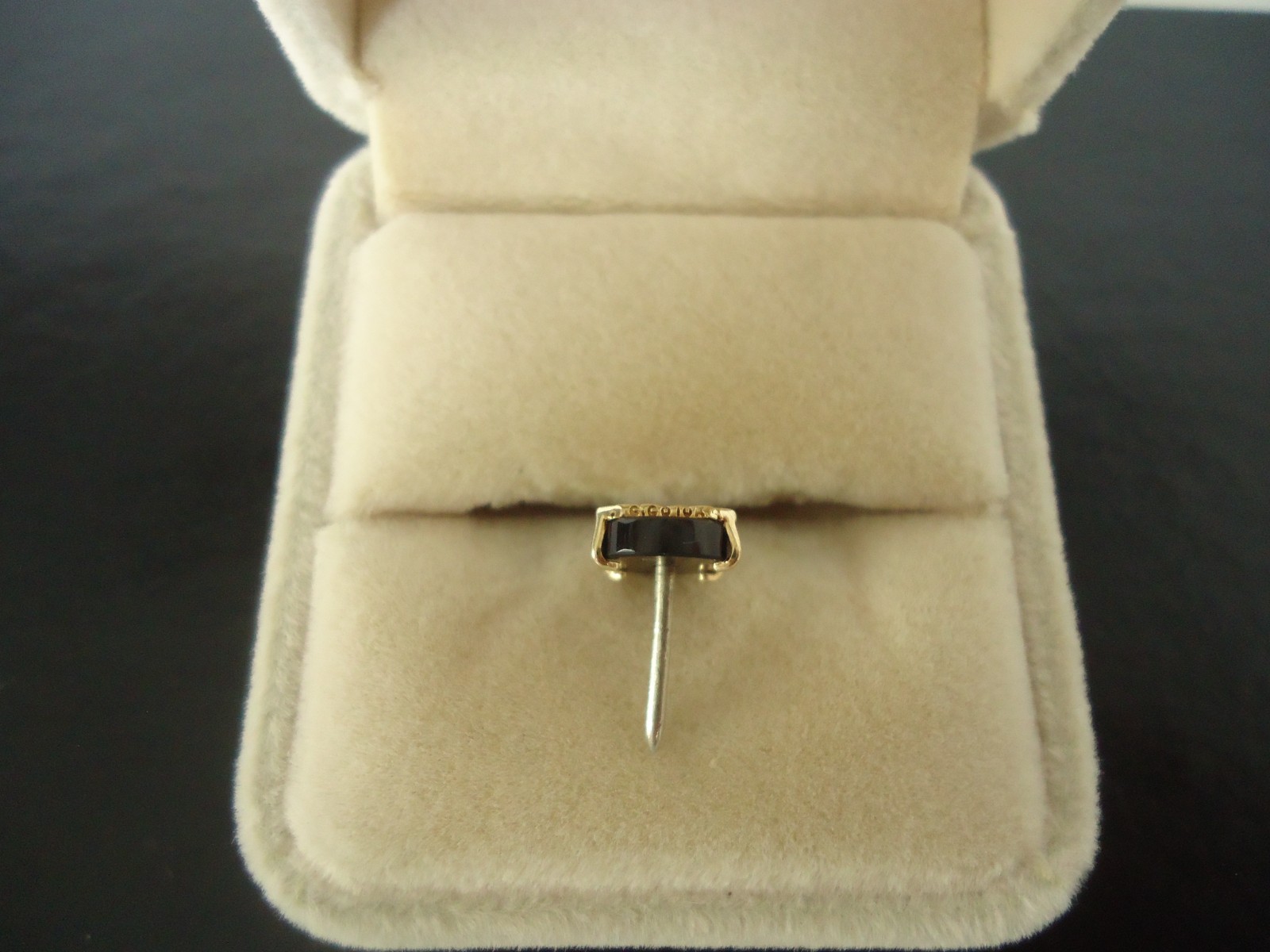 VTG Coleman Co 10k Yellow Rose Black Hills Gold Black Onyx Guardian Angel Pin