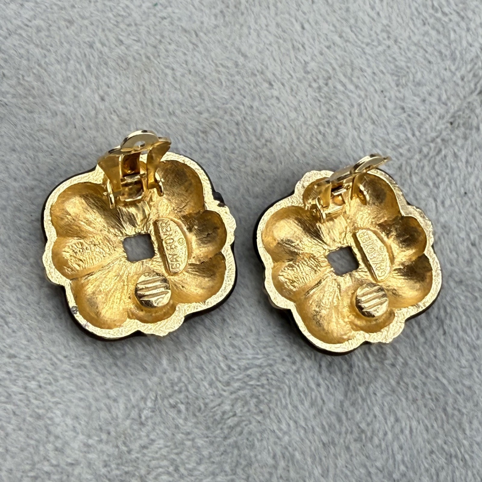 Vintage Gay Boyer Clip On Earrings Gold Tone Enamel Knot