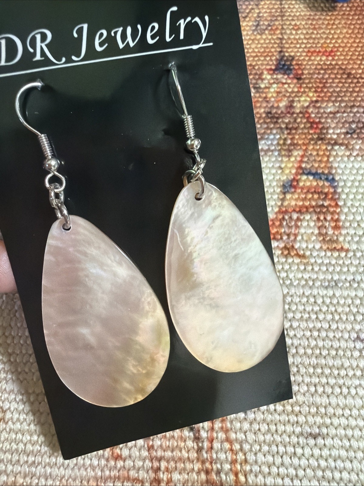 Mother of Pearl Shell Leaves Earrings