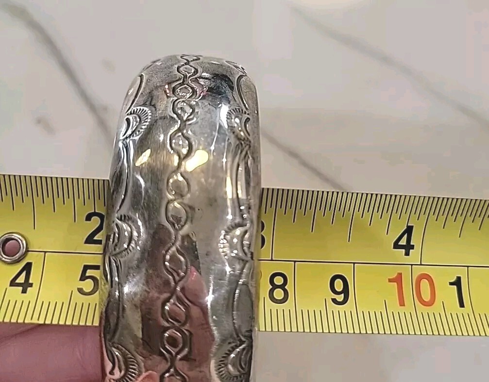 Vintage Signed TAHE Navajo Stamped 1″ Wide Cuff Bracelet Sterling Silver 64 Gram