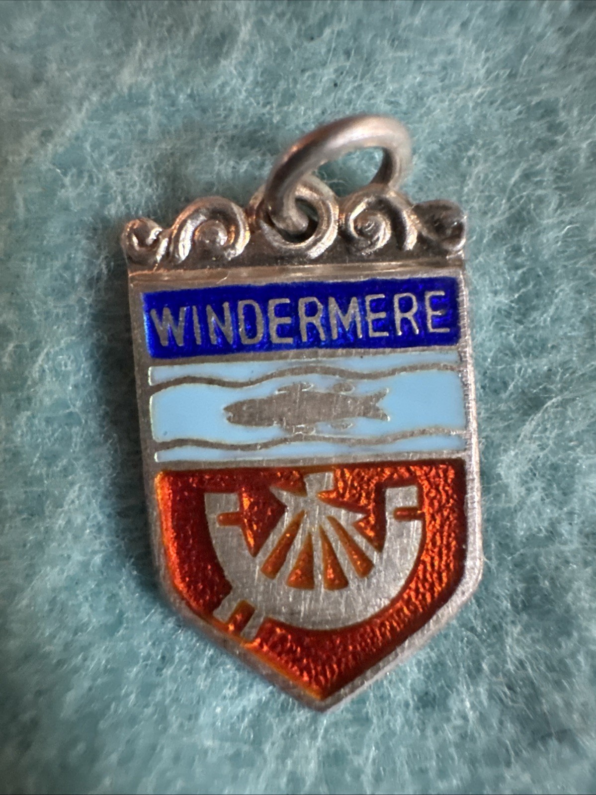 TRAVEL SHIELD Charm Vintage STERLING SILVER WINDEMERE Deakin & Francis