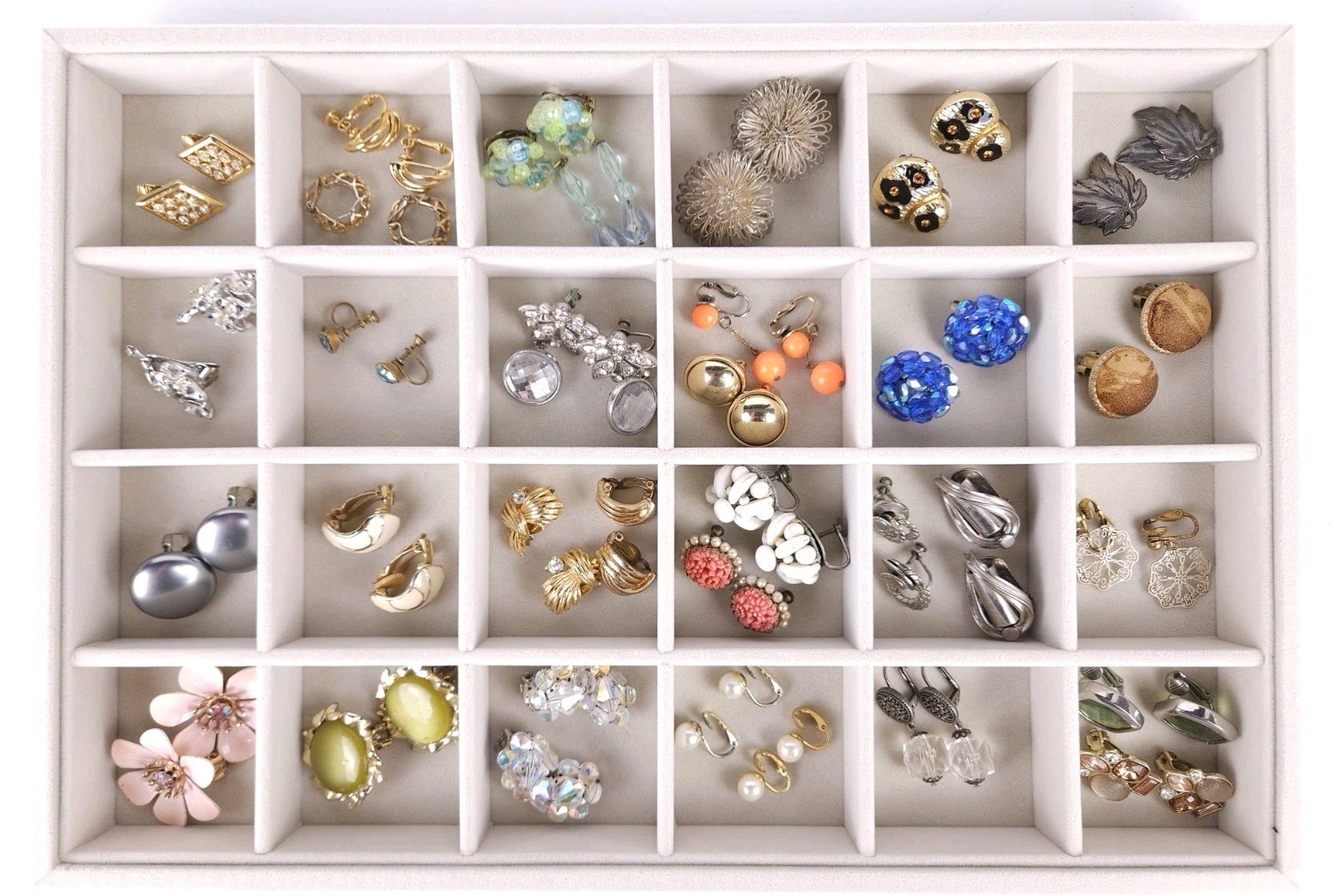 Large Lot Of Vintage Estate Antique 80’s 90’s Clip-On And Tension Earrings