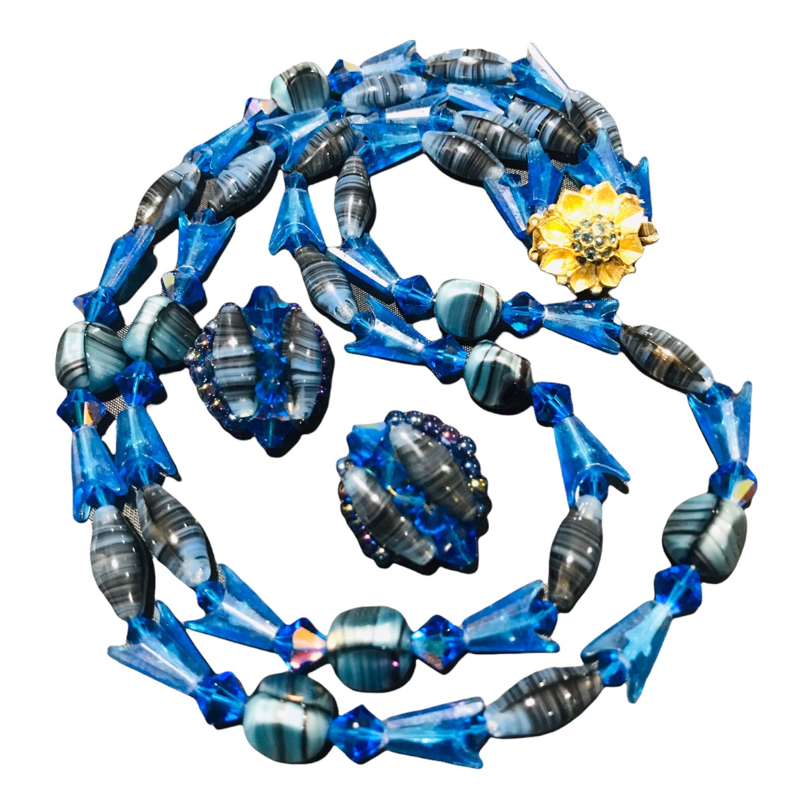 vintage blue glass art and beads necklace and clip on earrings 18”