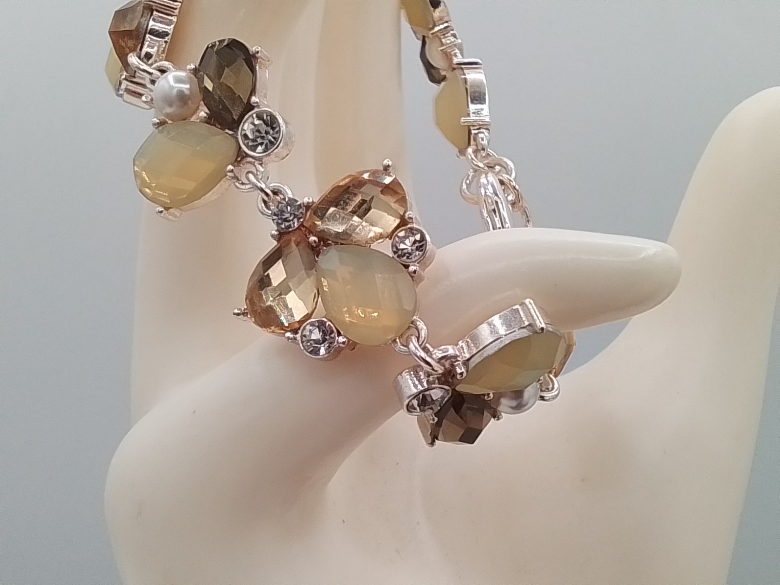MILKY YELLOW FACETED HONEY-HUED MORPHO BUTTERFLY INSECT MOTIF TENNIS BRACELET