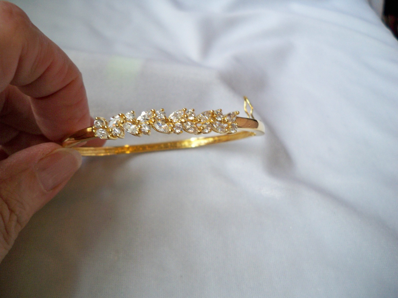 Vintage Open Back Crystal Stone Accents Polished Gold Tone Hinged Cuff Bracelet