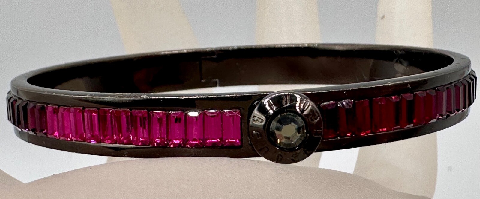 ESTATE GUNMETAL PINK GARNET CRYSTAL HENRI BENDEL SIGNED BANGLE BRACELET