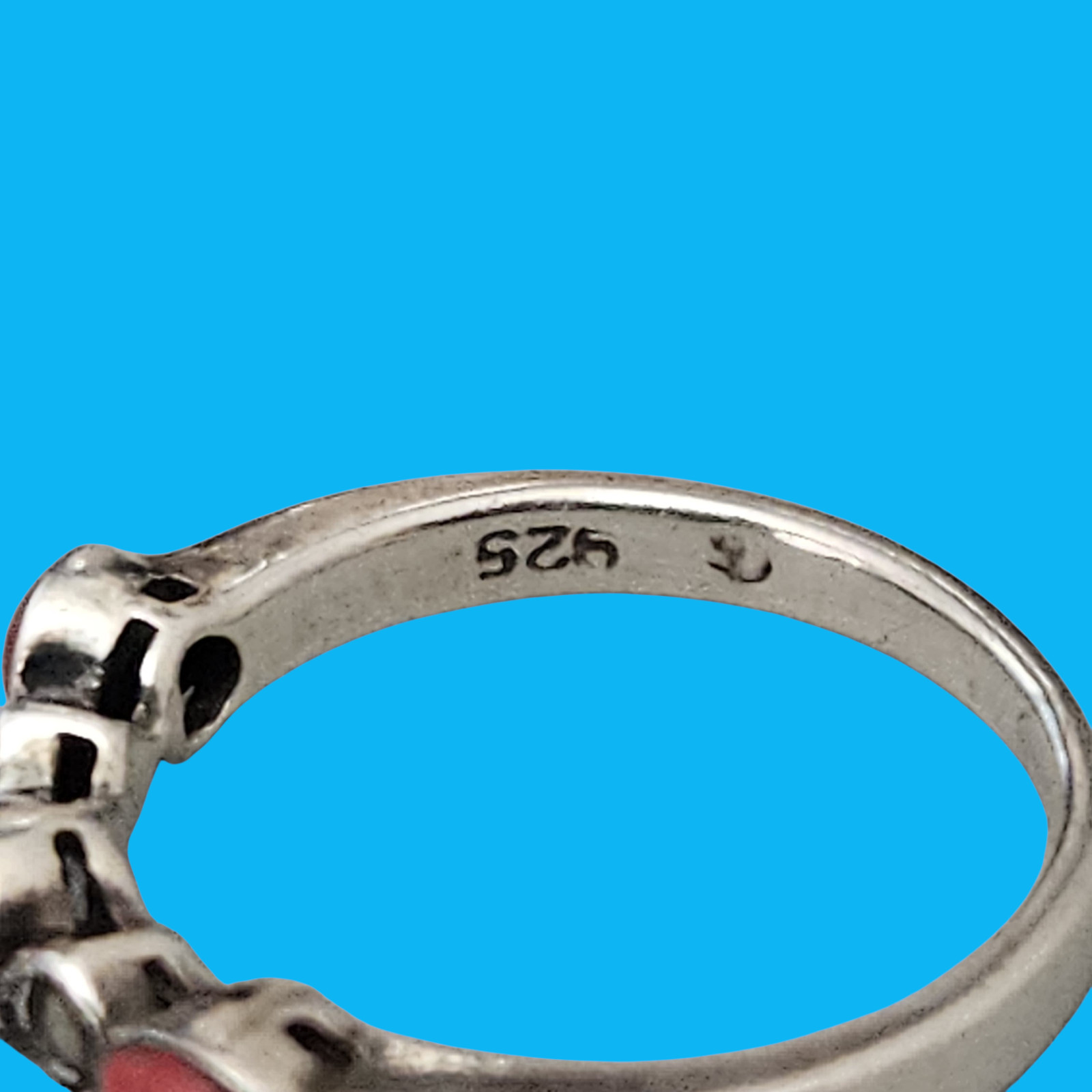 ​Vintage 925 Sterling Silver Red Coral Marcasite Multi-Stone Ring Size 5.75
