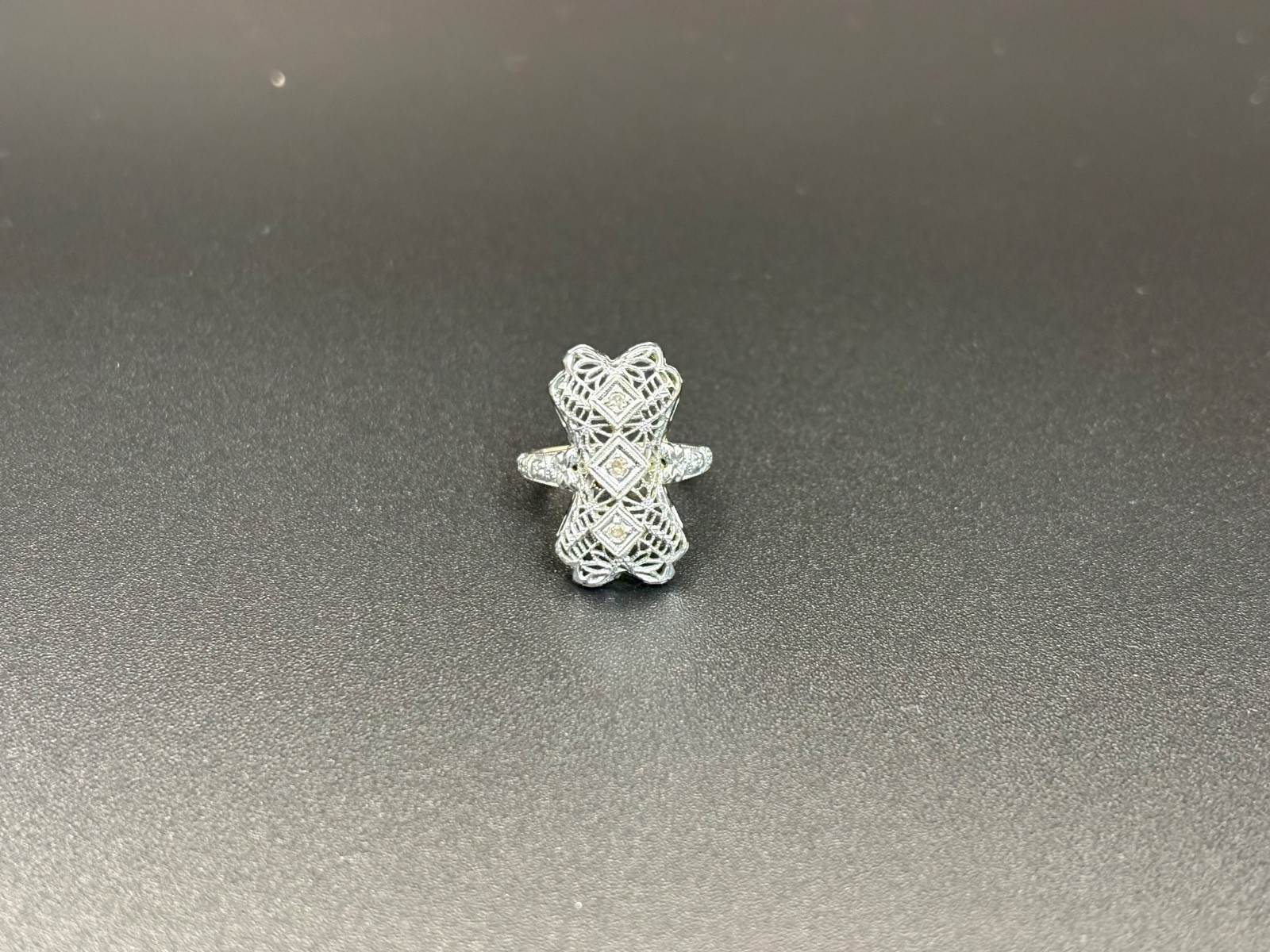 Vintage Filigree Art Deco Ring A&S 14K white gold size 3.5