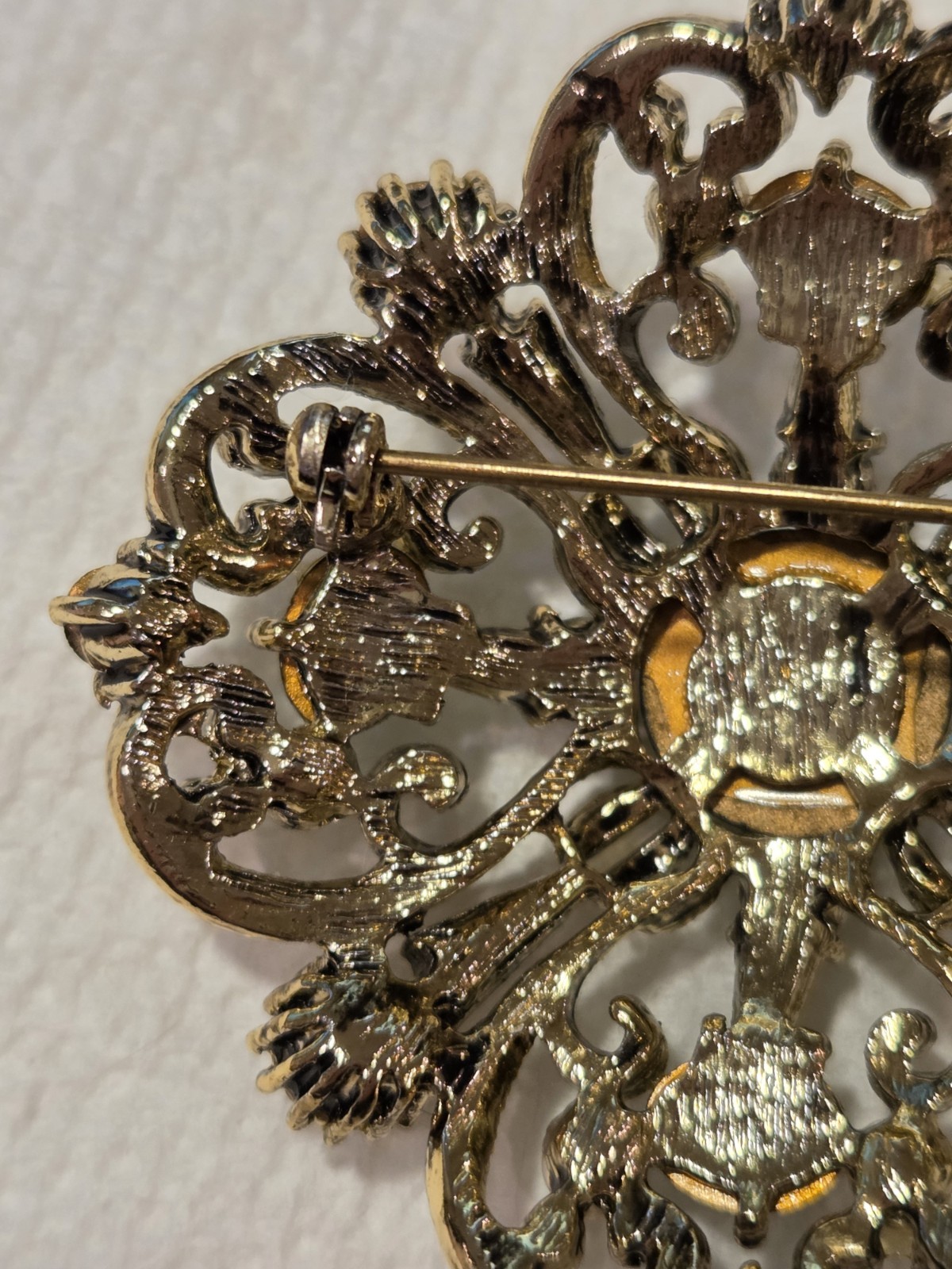 Vintage Blue & Green Rhinestone Gold Tone Filigree Hearts Flower Brooch Pin
